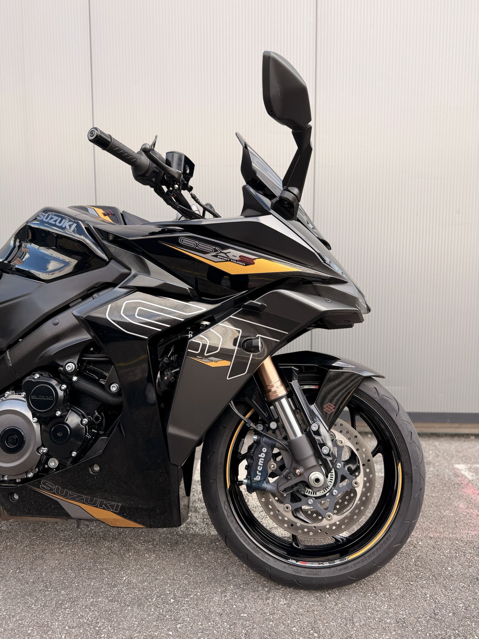 SUZUKI GSX-S1000GT-image-1