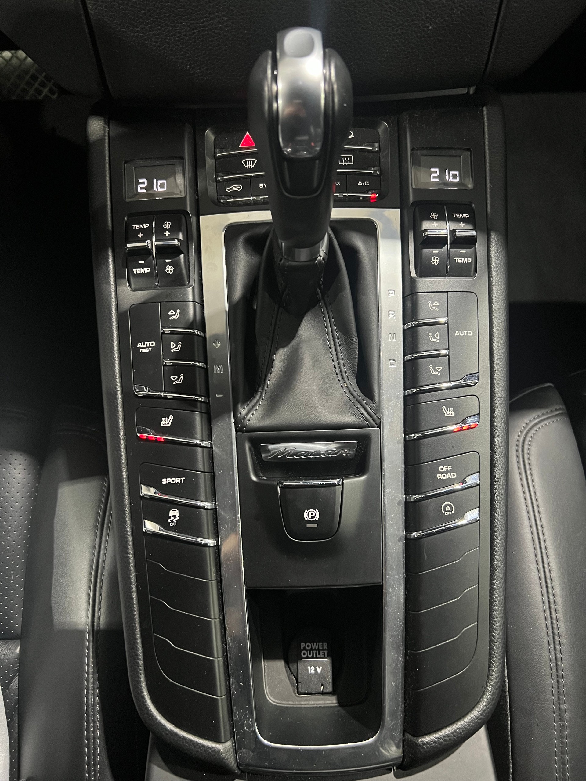 PORSCHE Macan S PDK**Rückfahrtkam,Frisch ab MFK&Service**-image-10