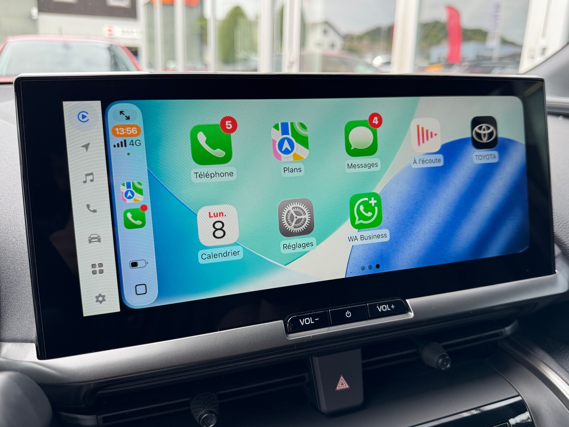 TOYOTA C-HR 1.8 HSD CVT Swiss Edition-image-21