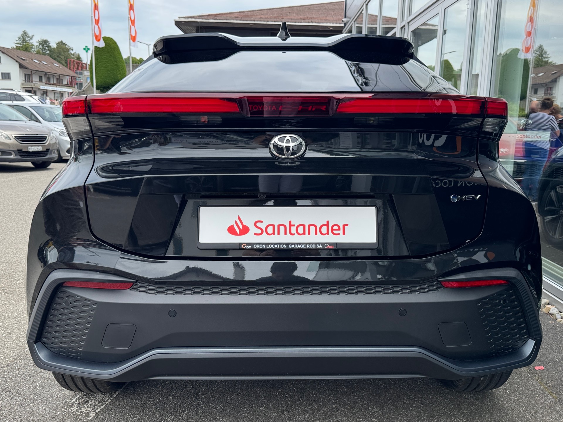 TOYOTA C-HR 1.8 HSD CVT Swiss Edition-image-5