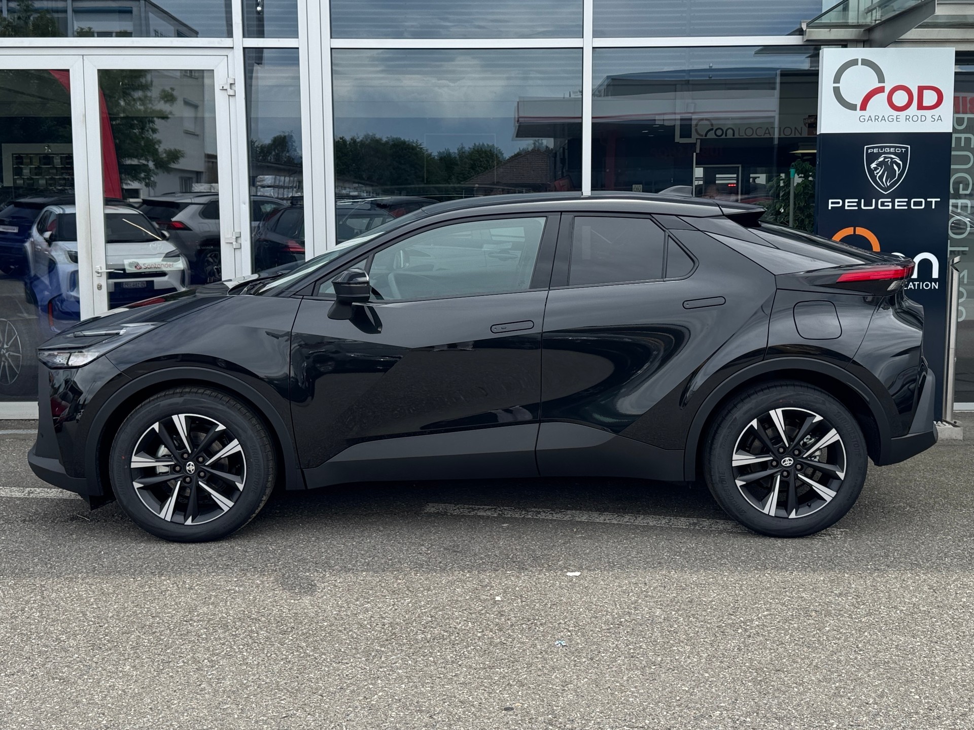 TOYOTA C-HR 1.8 HSD CVT Swiss Edition-showroom-element-3