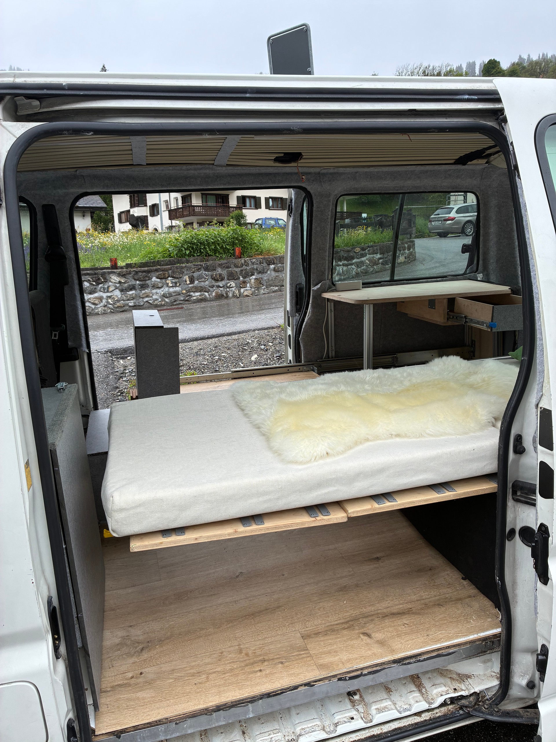 TOYOTA 2.5 D-4D 4x4 3 P. CS-image-3