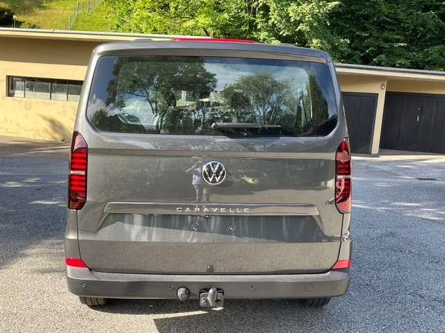 VW Caravelle 2.0 TDI LWB Aut 8-showroom-element-2