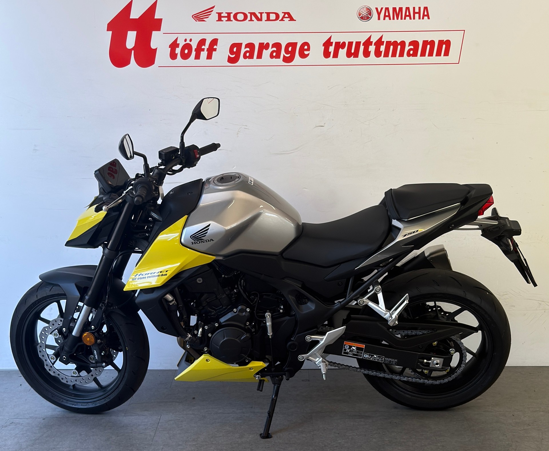 HONDA CB 750 Hornet (35kW)-showroom-element-1