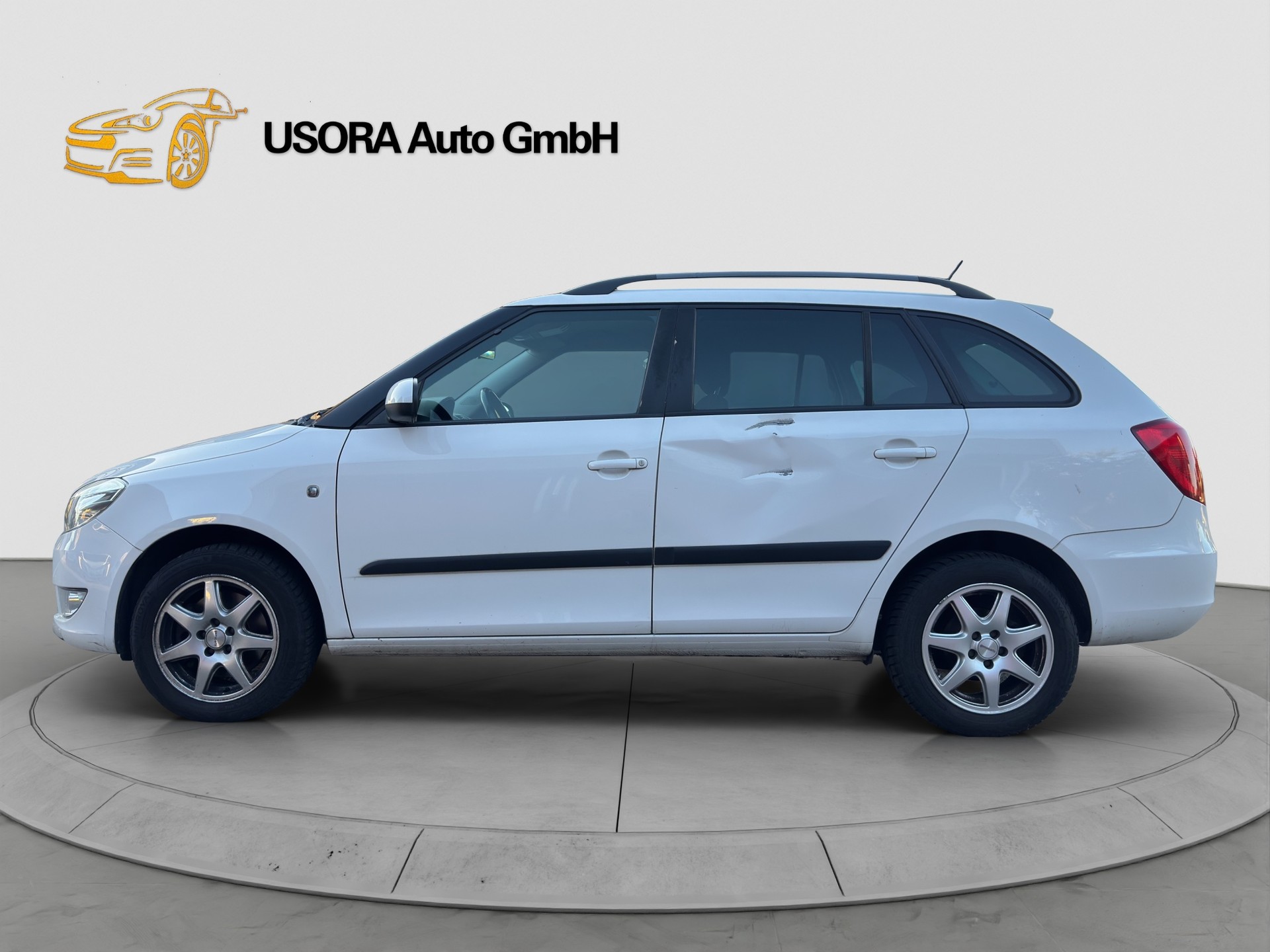 SKODA FABIA-image-4
