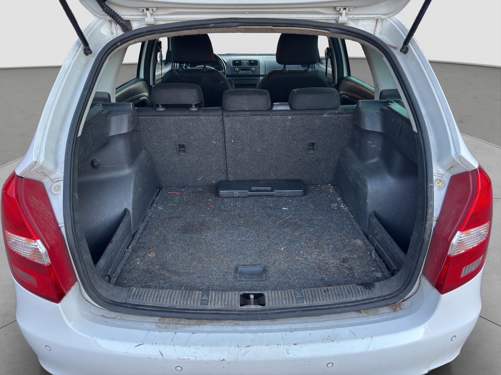 SKODA FABIA-image-12