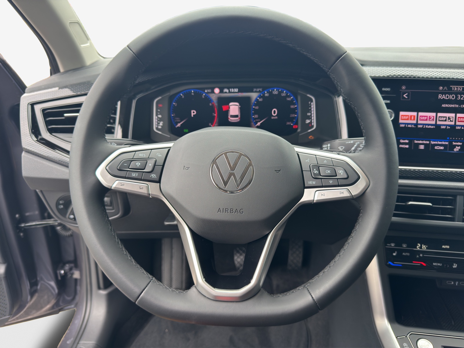 VW Polo LI 1.0TSI 95PS-image-9