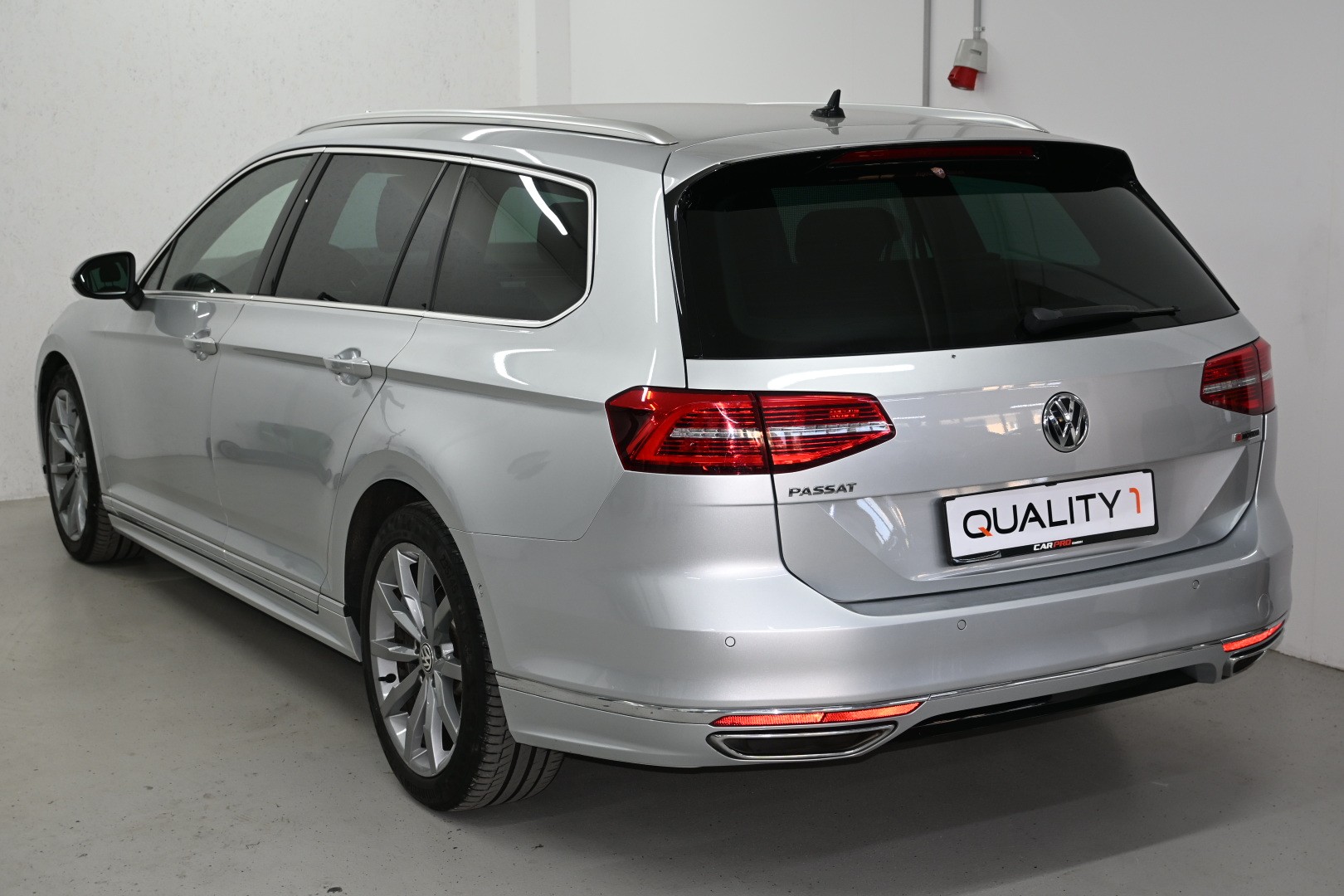 VW Passat Variant 2.0 TSI BMT Highline 4Motion DSG-image-2