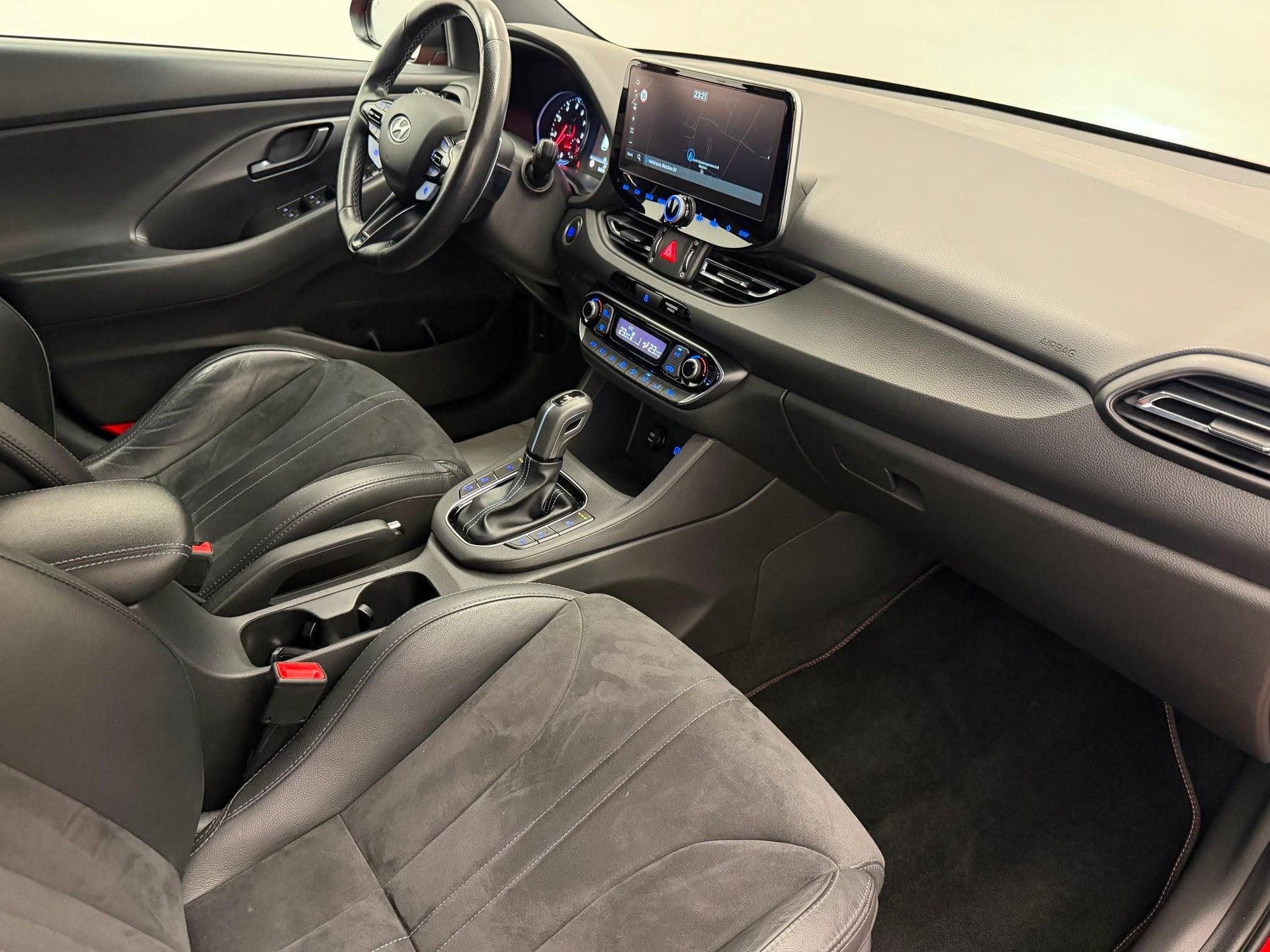 HYUNDAI i30 N 2.0 T-GDi-image-10