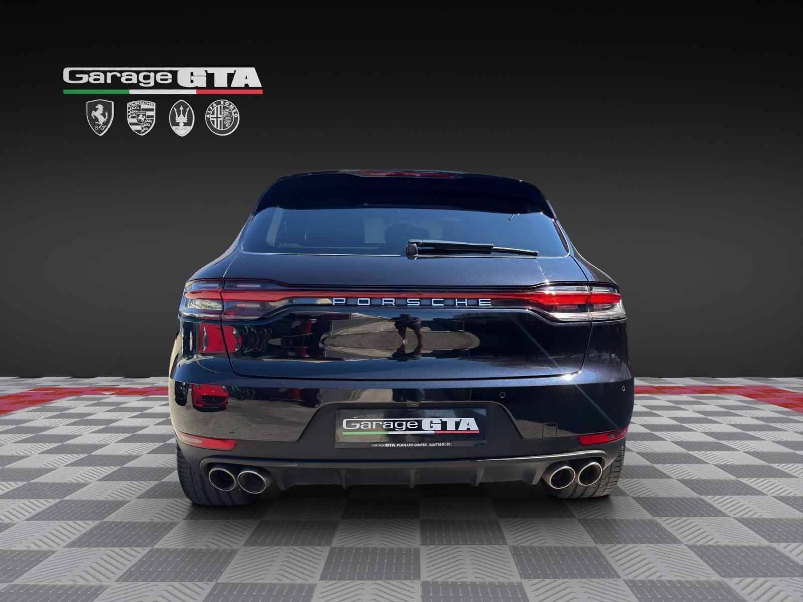 PORSCHE Macan S PDK-showroom-element-3