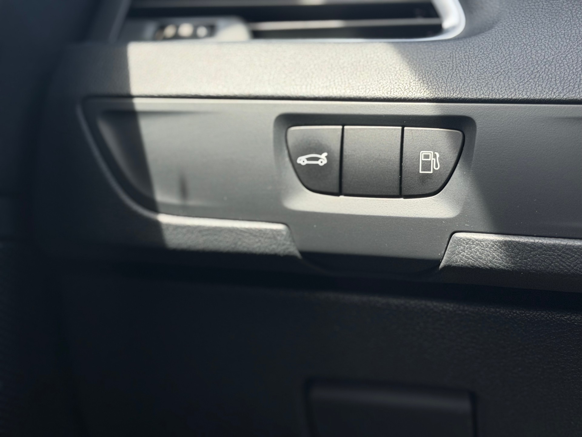 PEUGEOT 508 SW 1.6 16V T Business-image-11
