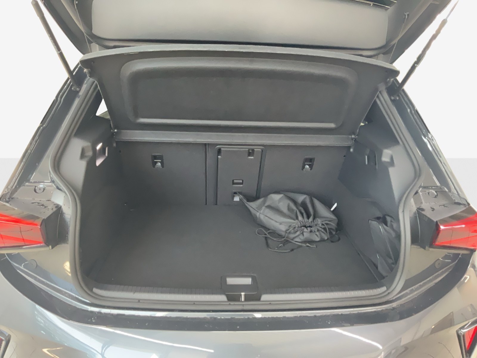 CUPRA Born 79 kWh Prime-image-12