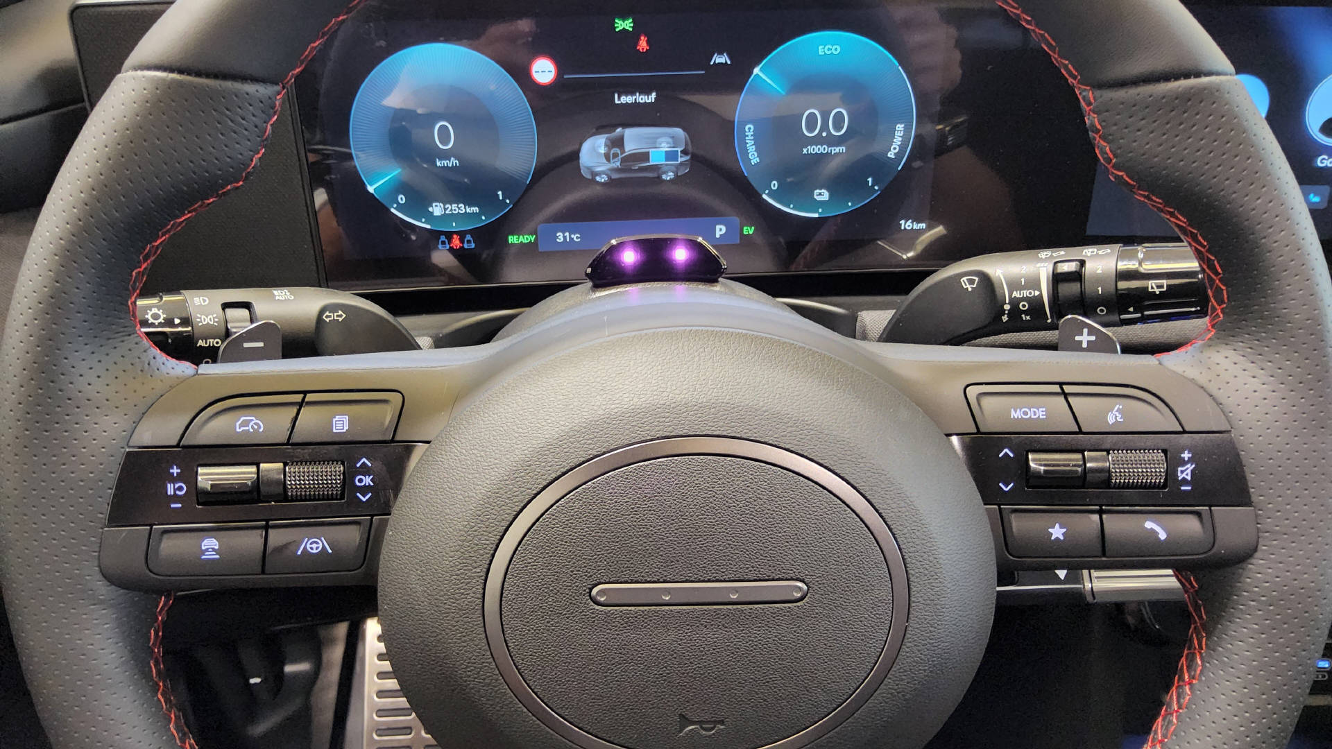HYUNDAI Tucson 1.6 T-GDi HEV N-Line 4WD-image-15