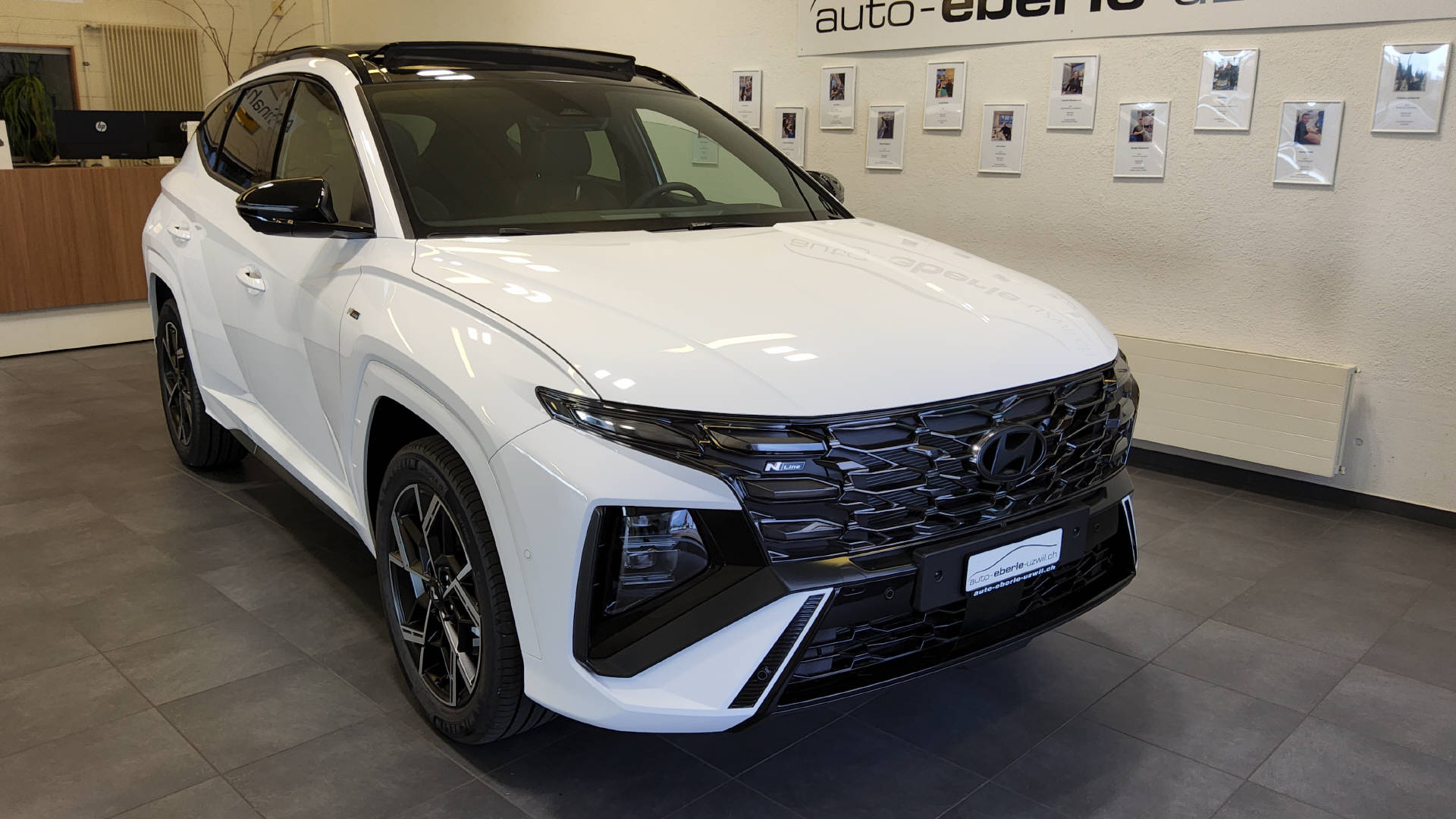 HYUNDAI Tucson 1.6 T-GDi HEV N-Line 4WD-showroom-element-1