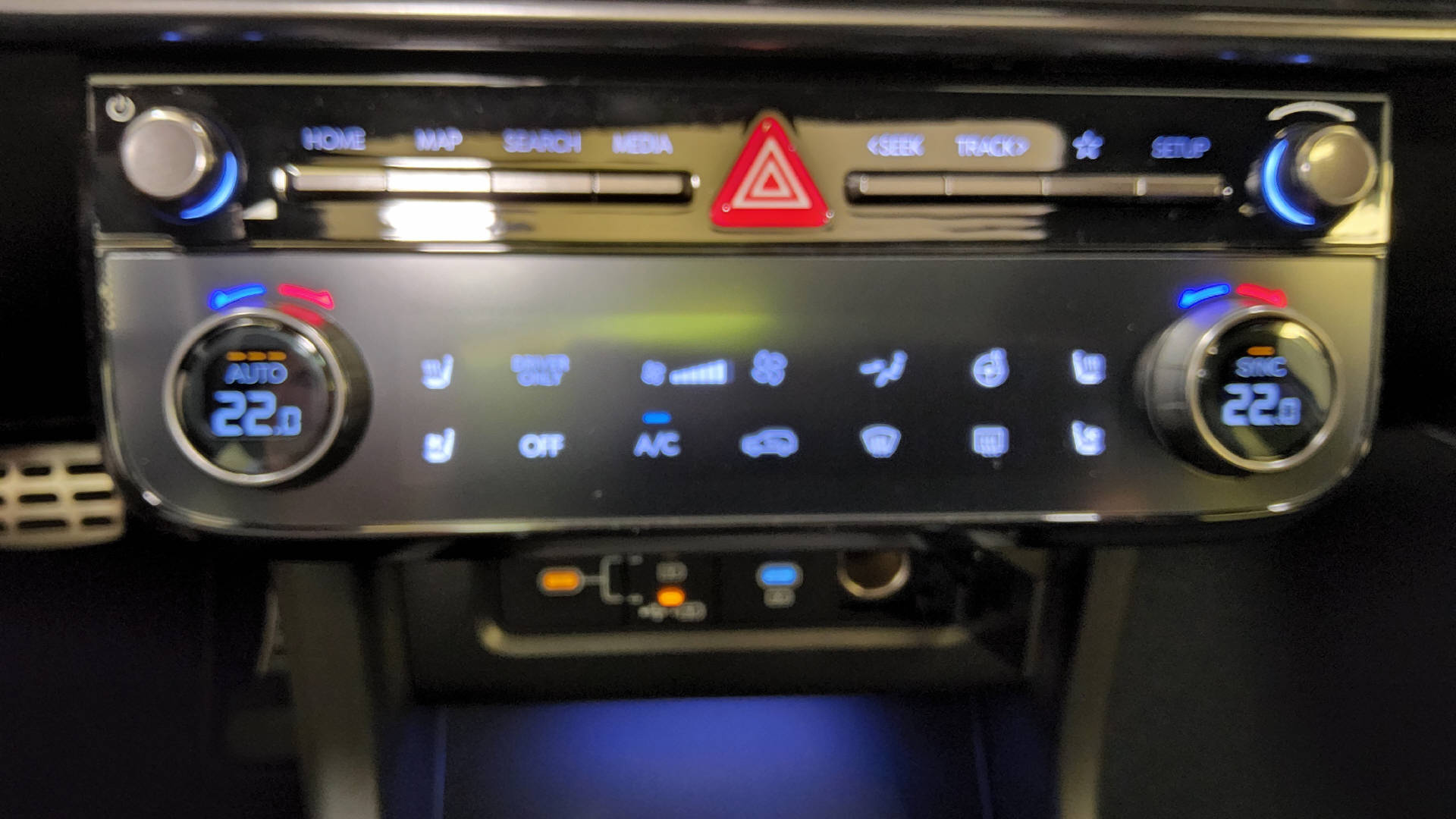 HYUNDAI Tucson 1.6 T-GDi HEV N-Line 4WD-image-16
