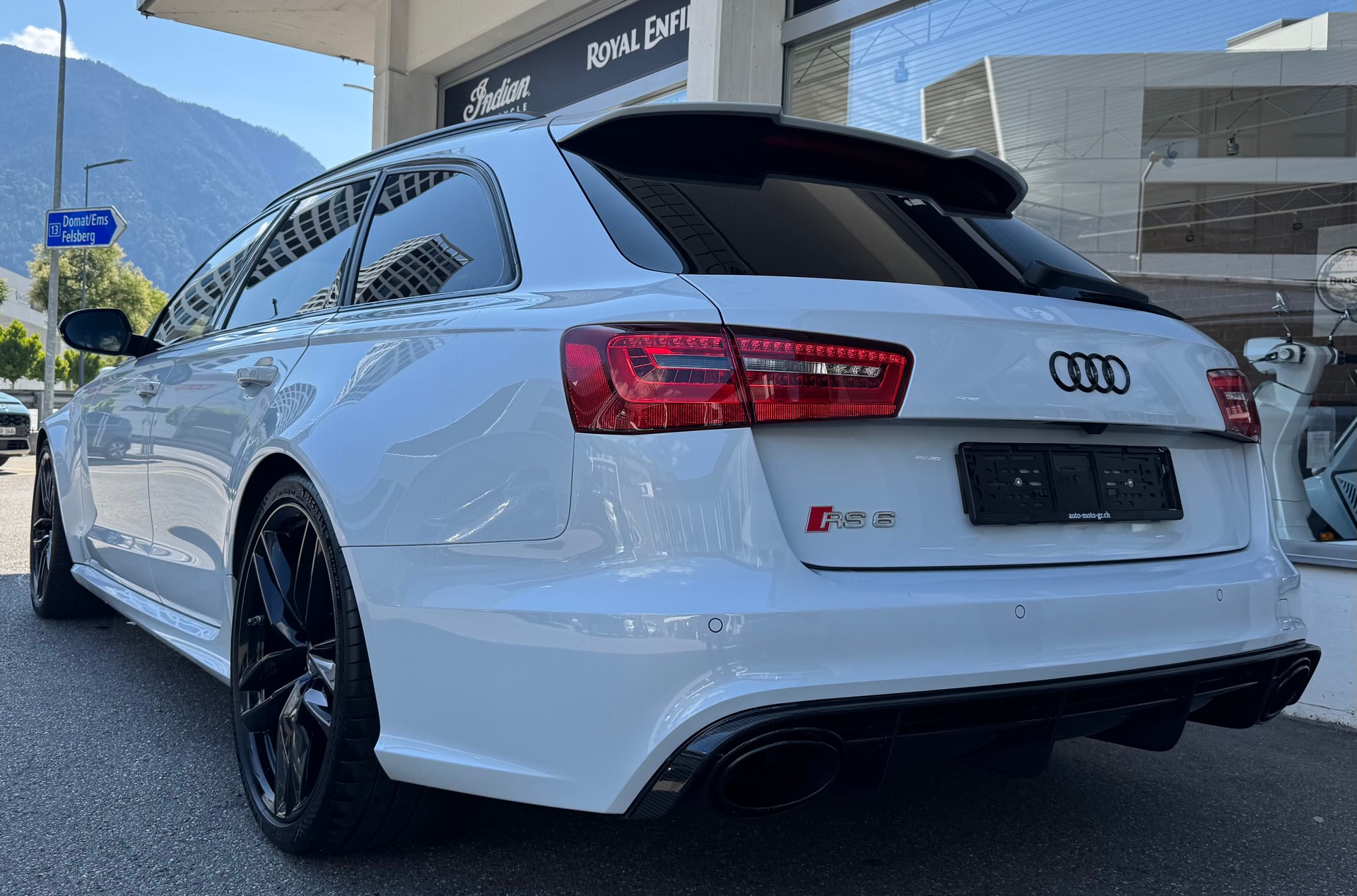 AUDI RS6 Avant 4.0 TFSI V8 quattro Tiptronic-showroom-element-3
