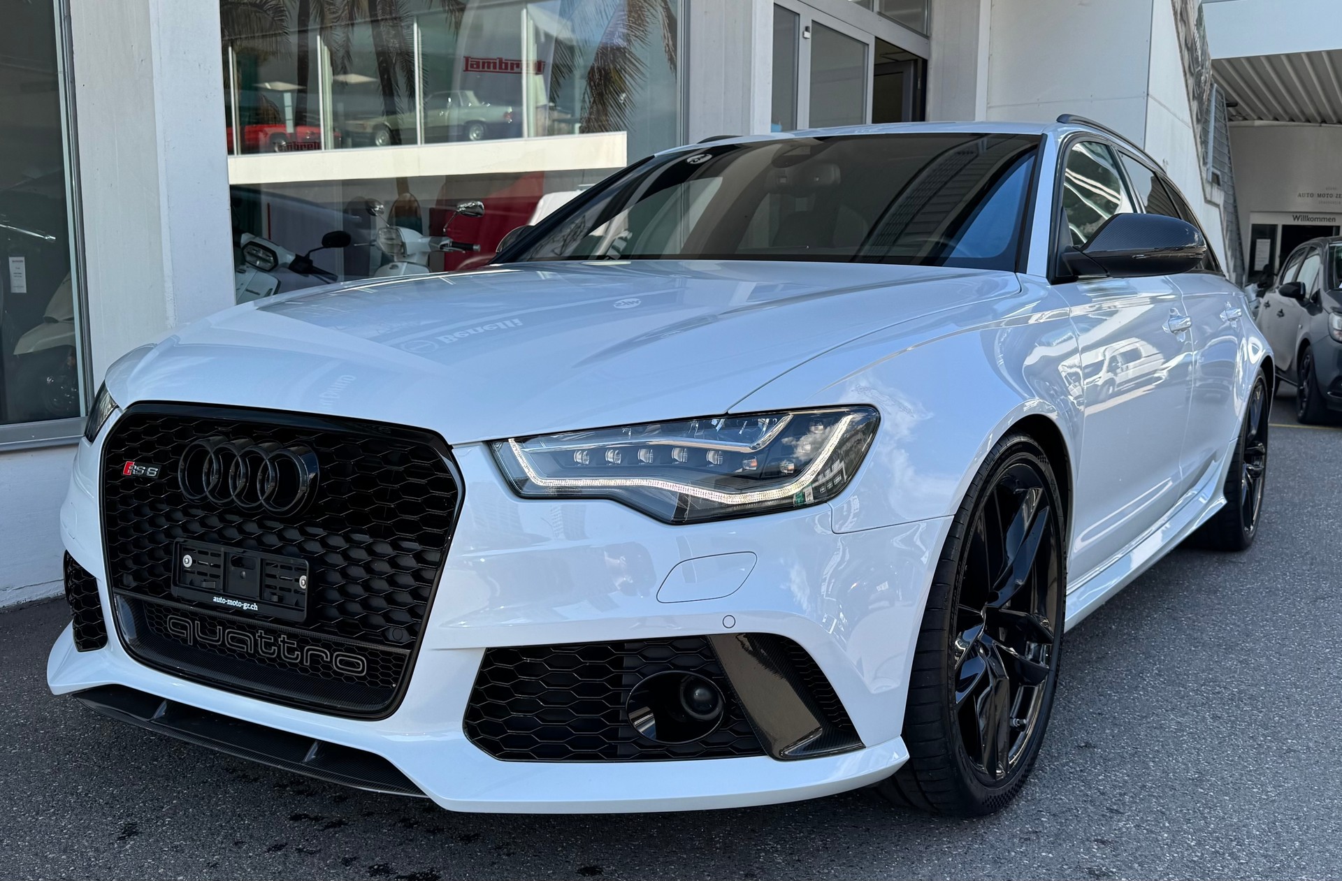 AUDI RS6 Avant 4.0 TFSI V8 quattro Tiptronic-image-5