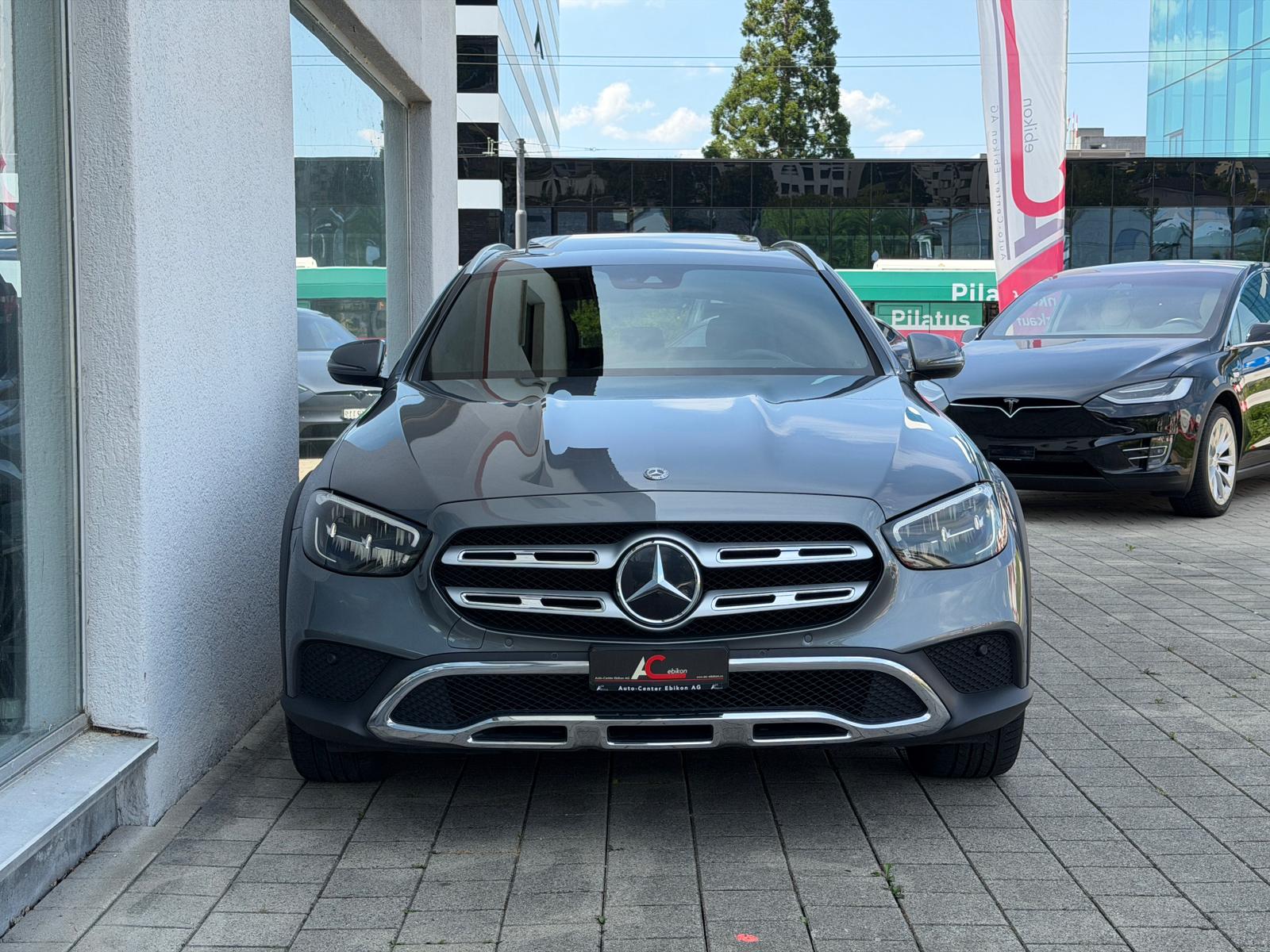 MERCEDES-BENZ E 220 d All-Terrain 4Matic Exclusive 9G-Tronic *Luftfahrwerk*-showroom-element-3