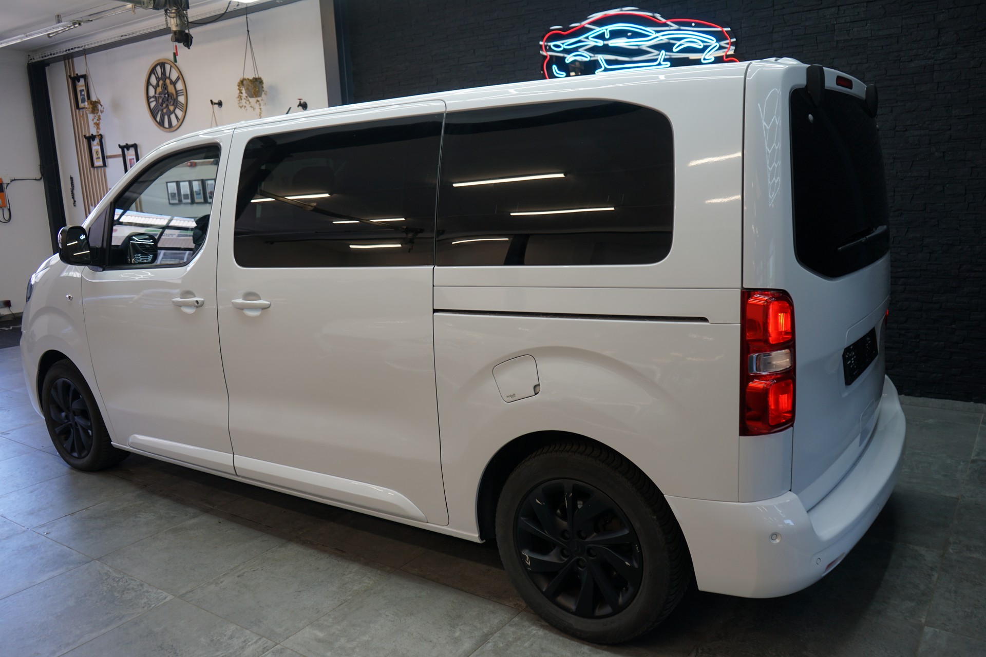 CITROEN Spacetourer EO 2.0 BlueHDi Business Lounge M EAT8-showroom-element-2