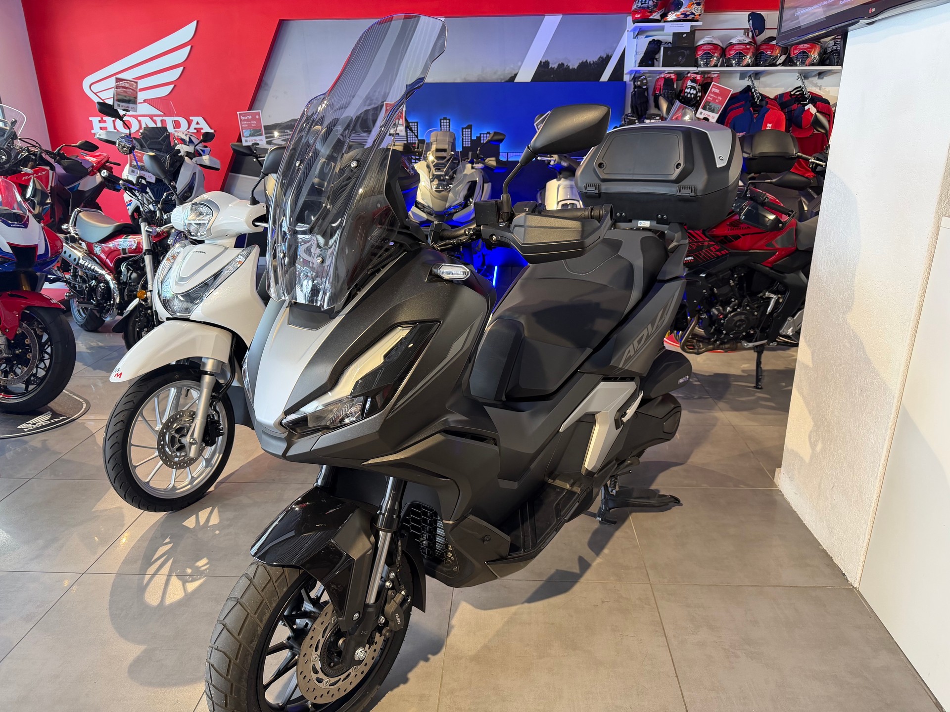 HONDA ADV 350-image-0