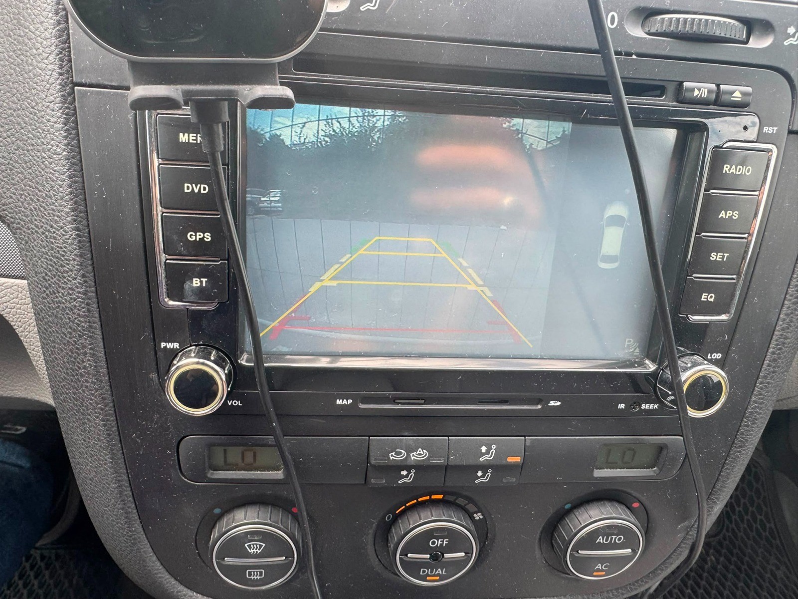 VW Golf Variant 2.0 TDI Comfortline DSG-image-9