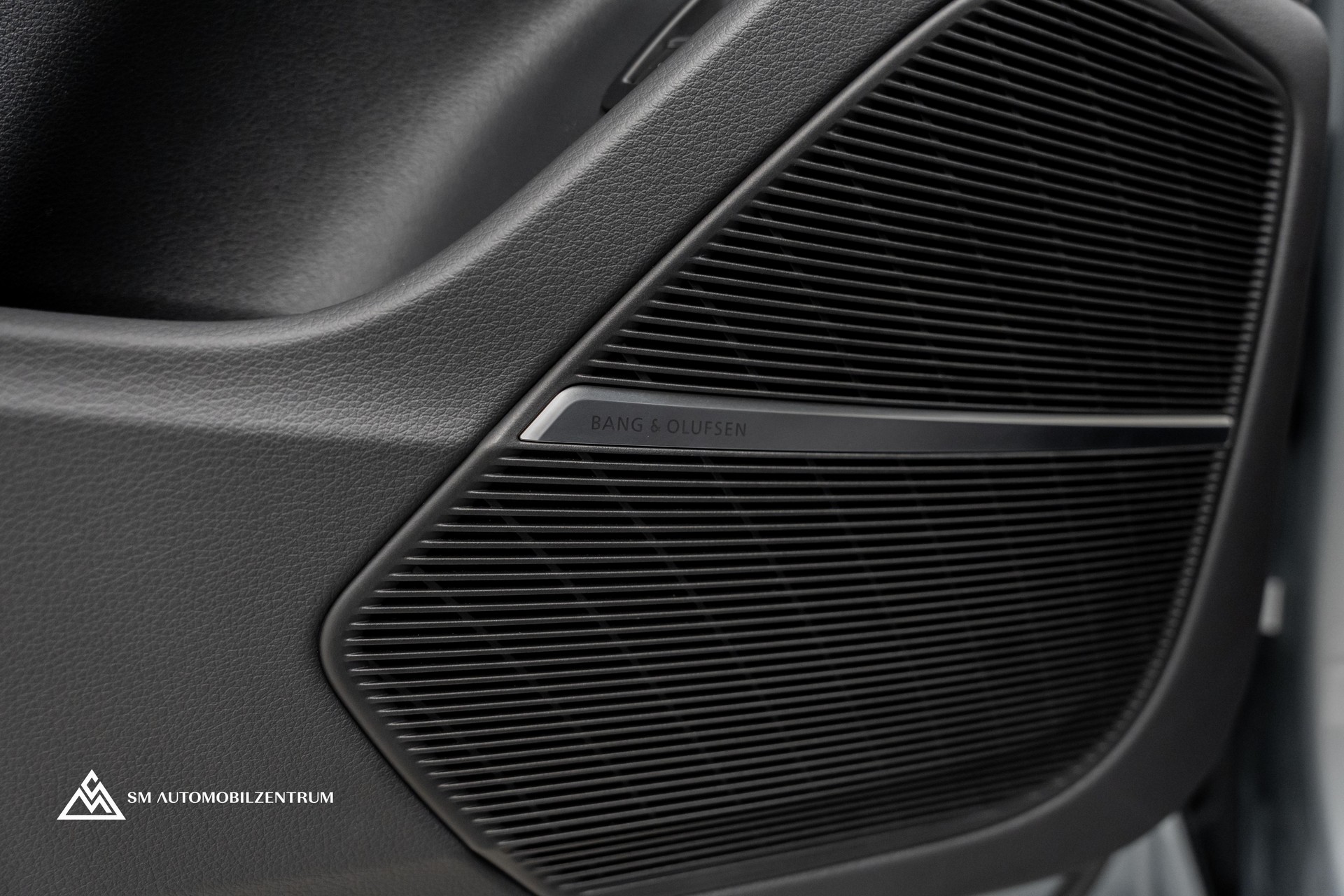 AUDI RS Q8 performance quattro / 305 Km/H / Carbon Exterieur / 360° / Sitzbelüftung / Massage / OLED-image-40