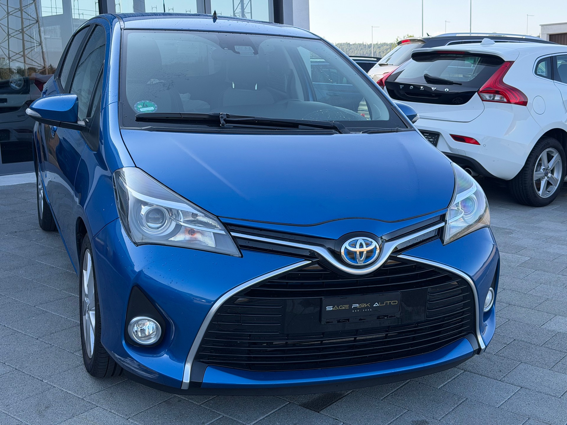 TOYOTA Yaris 1.5 VVT-i Hybrid Swiss Trend e-CVT