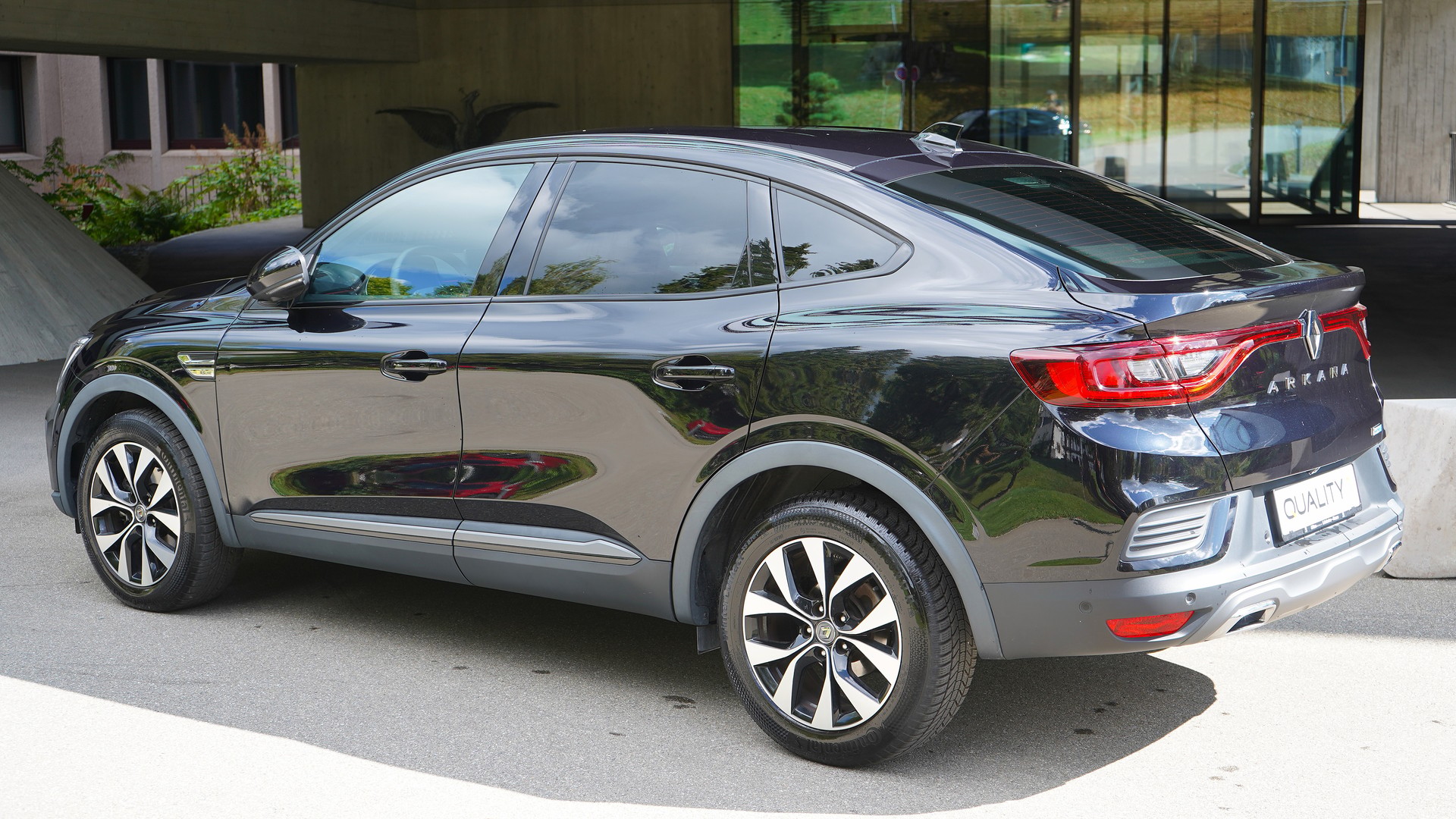 RENAULT Arkana 1.6 E-Tech R.S.Line-showroom-element-1