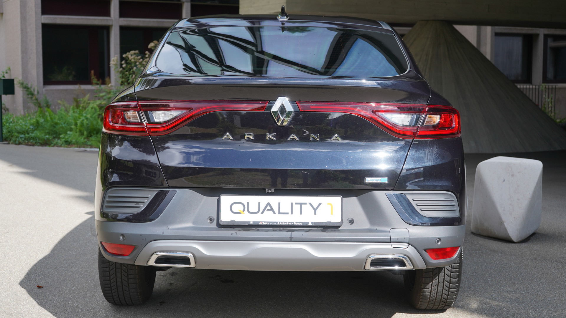 RENAULT Arkana 1.6 E-Tech R.S.Line-showroom-element-3