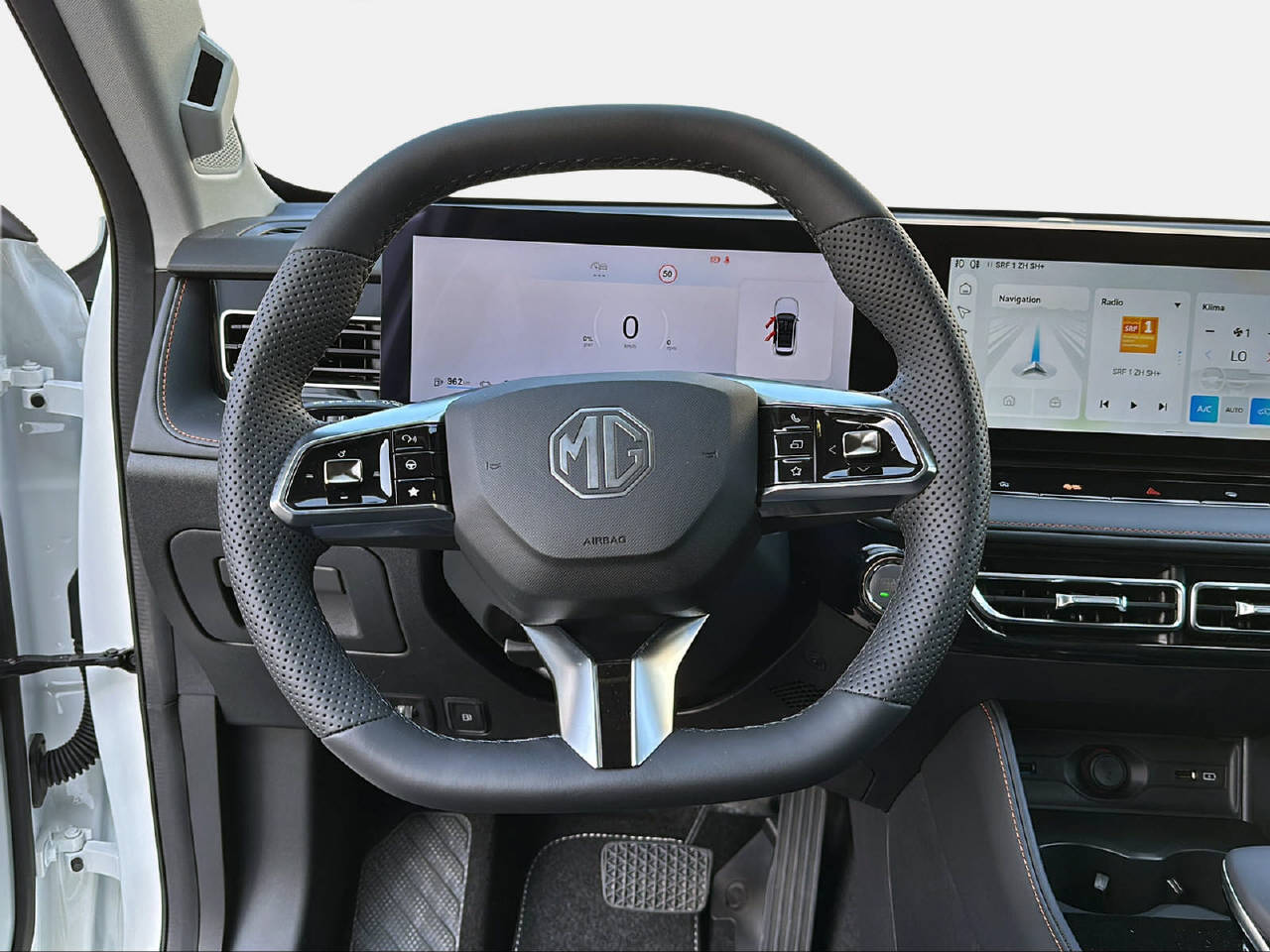 MG MG HS-showroom-element-3