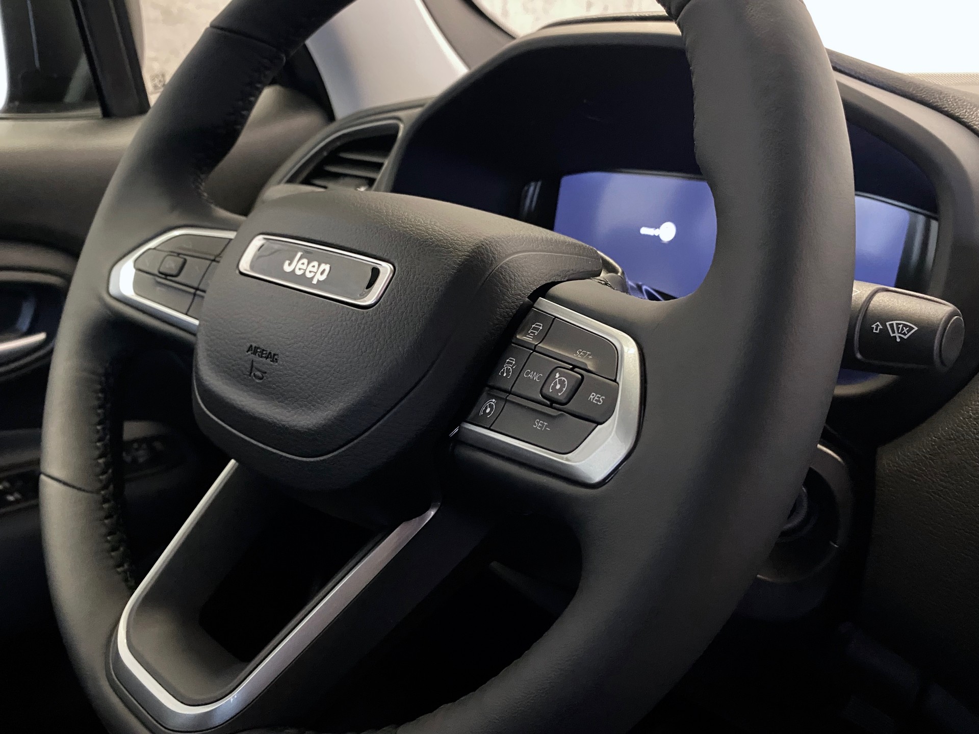 JEEP Renegade *1.5 MilHybrid*Swiss*Summit*-image-12
