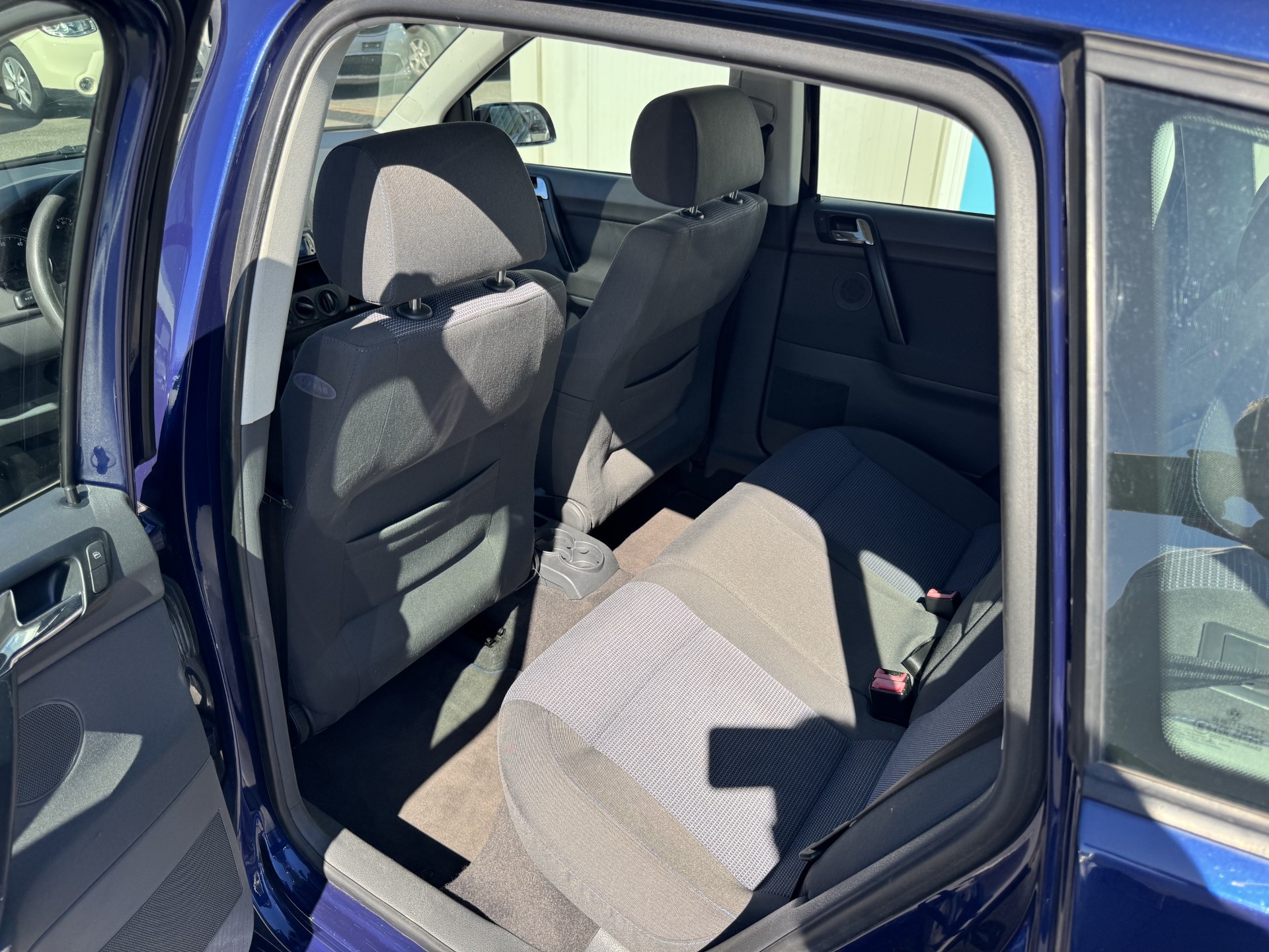 VW Polo 1.4 16V Highline Automatique-image-9