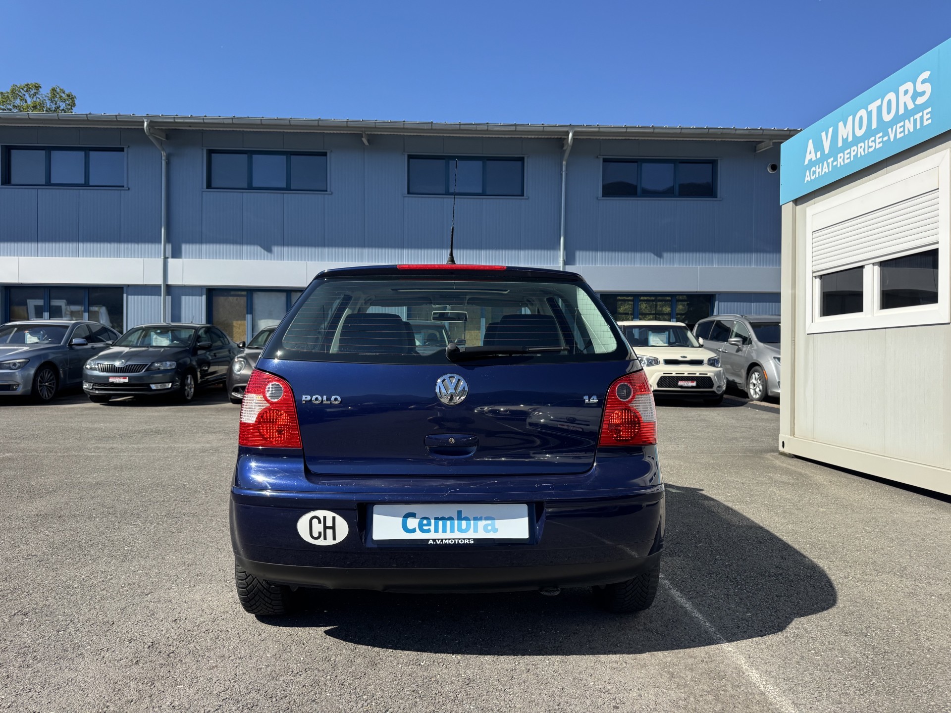 VW Polo 1.4 16V Highline Automatique-image-5