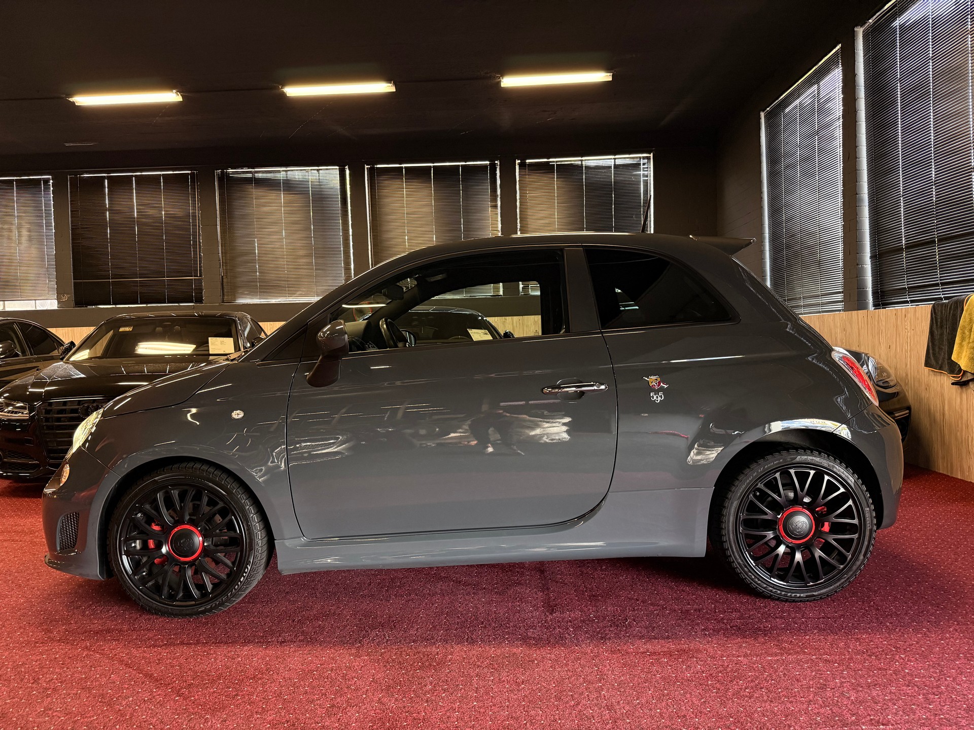 FIAT 595 1.4 16V Turbo Abarth Competizione / ** Frisch ab MFK & Service **-image-10