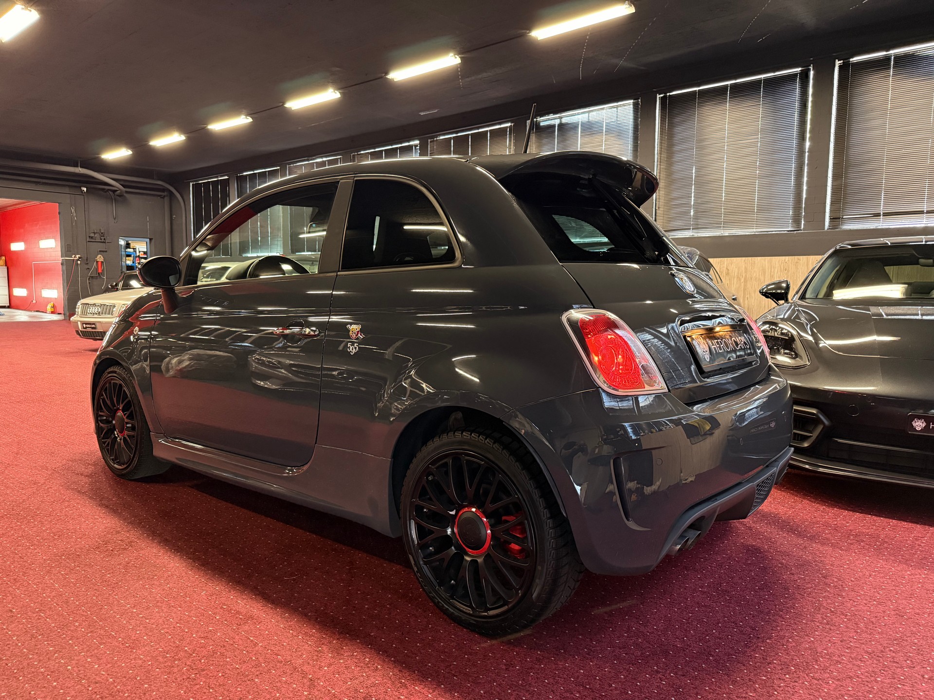 FIAT 595 1.4 16V Turbo Abarth Competizione / ** Frisch ab MFK & Service **-image-9