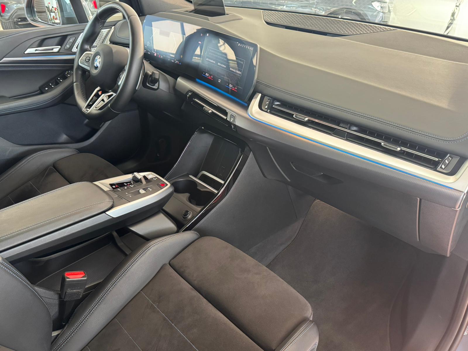 BMW 218d Active Tourer M Sport DKG-image-12