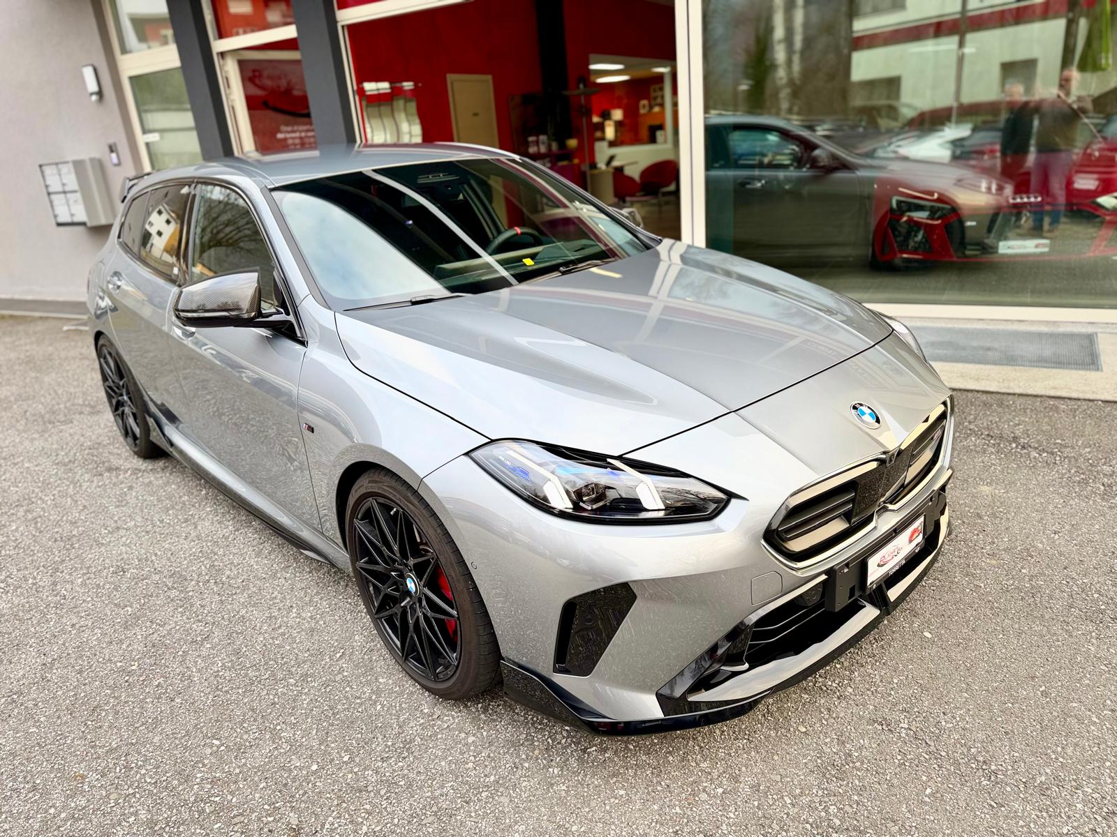 BMW M135 xDrive M Sport Pro *50 Years Edition*-image-5