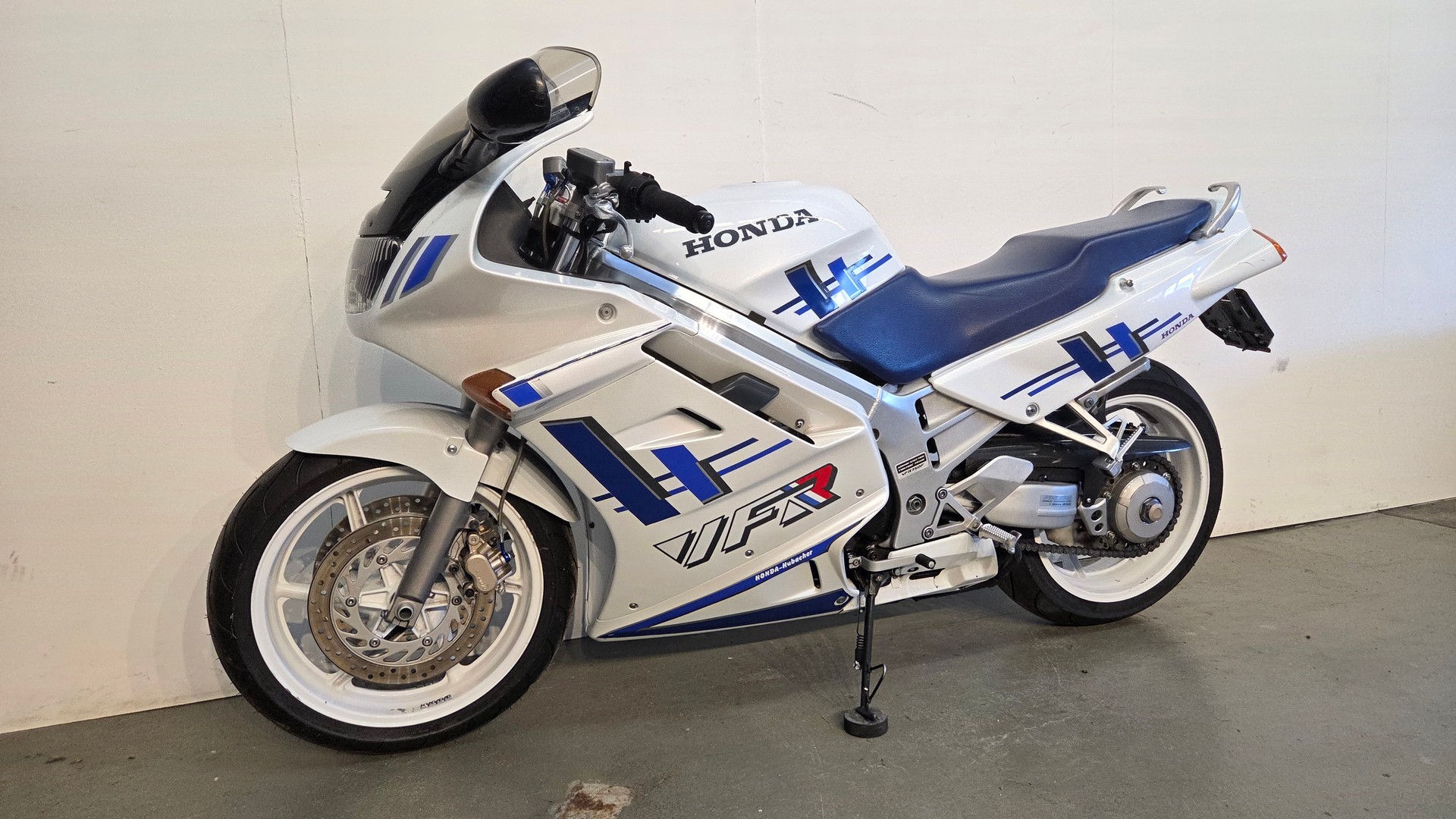 HONDA VFR 750 F L-image-3