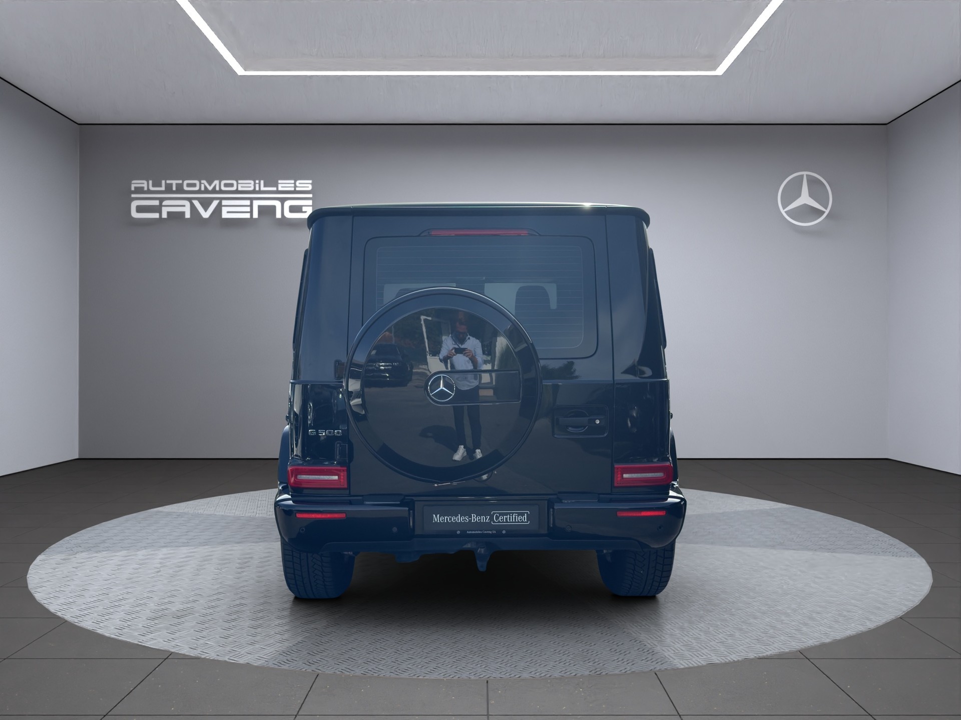 MERCEDES-BENZ G 500 9G-Tronic-showroom-element-3