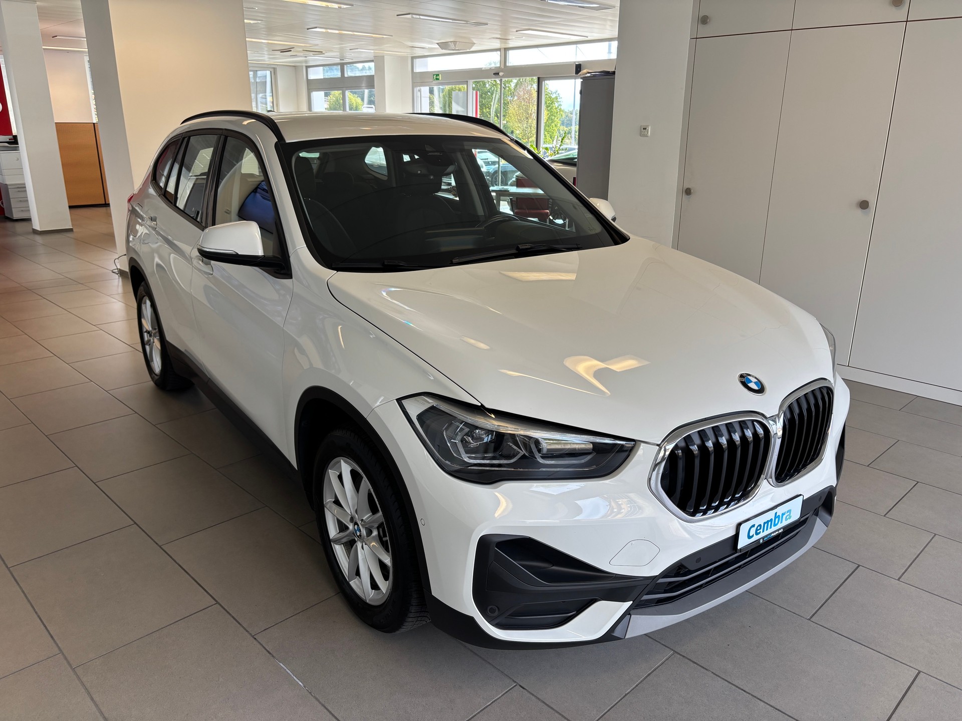 BMW X1 xDrive 25e Travel Edition Steptronic-showroom-element-1
