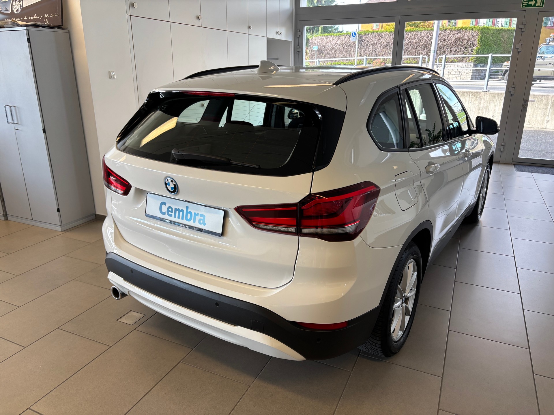 BMW X1 xDrive 25e Travel Edition Steptronic-showroom-element-3