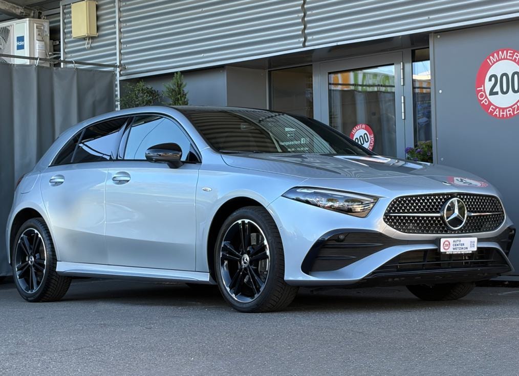 MERCEDES-BENZ A 250e AMG Line-showroom-element-1