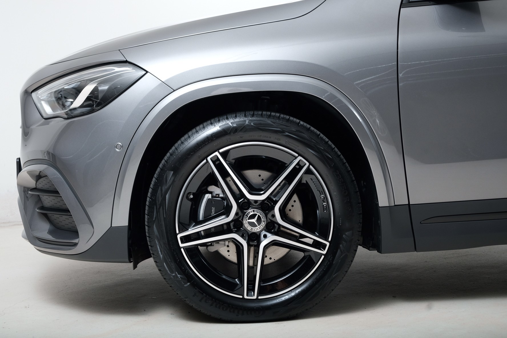 MERCEDES-BENZ GLA 220 d AMG Line 4matic H247-showroom-element-2
