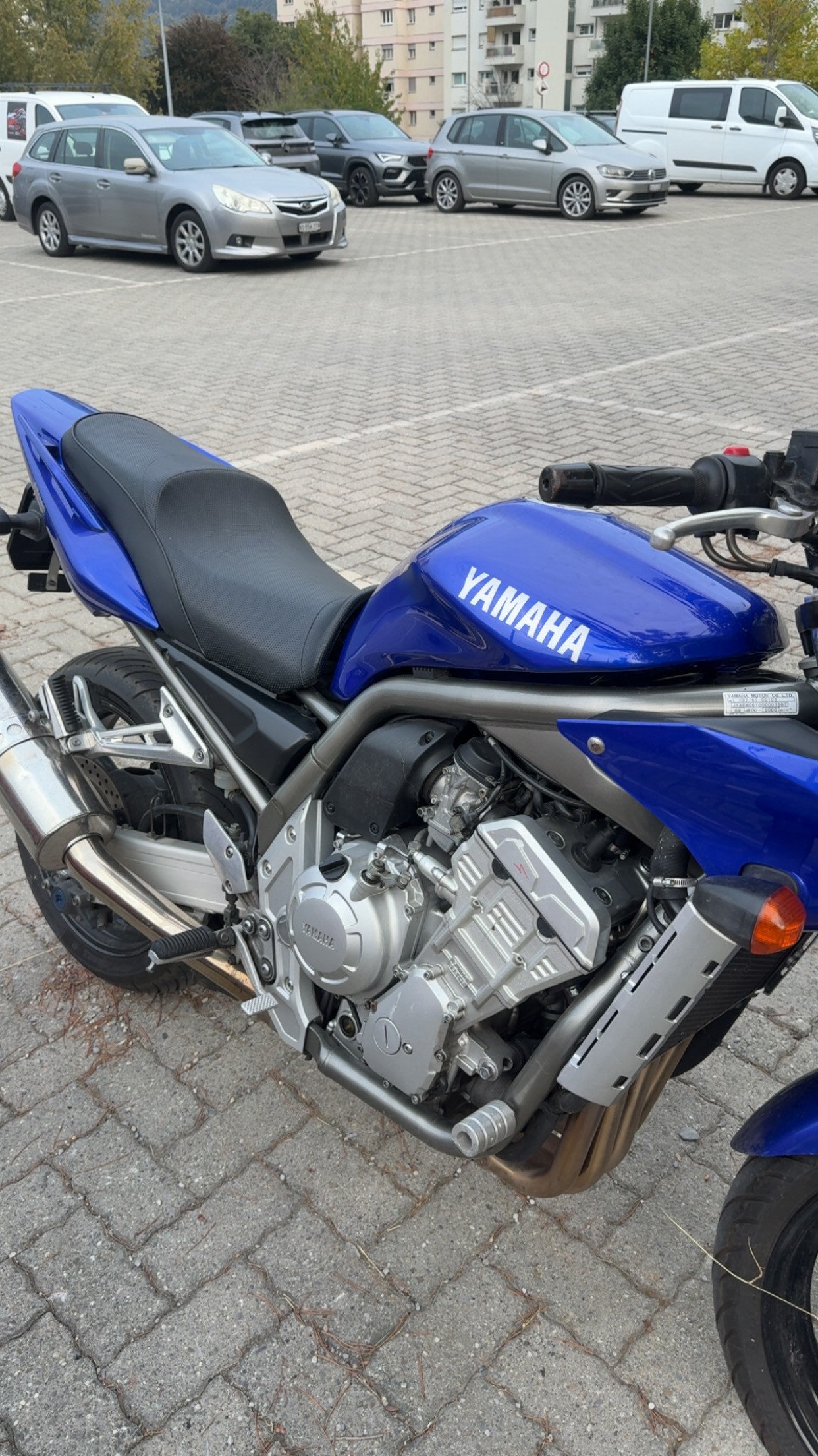 YAMAHA FZS 1000 Fazer-image-4