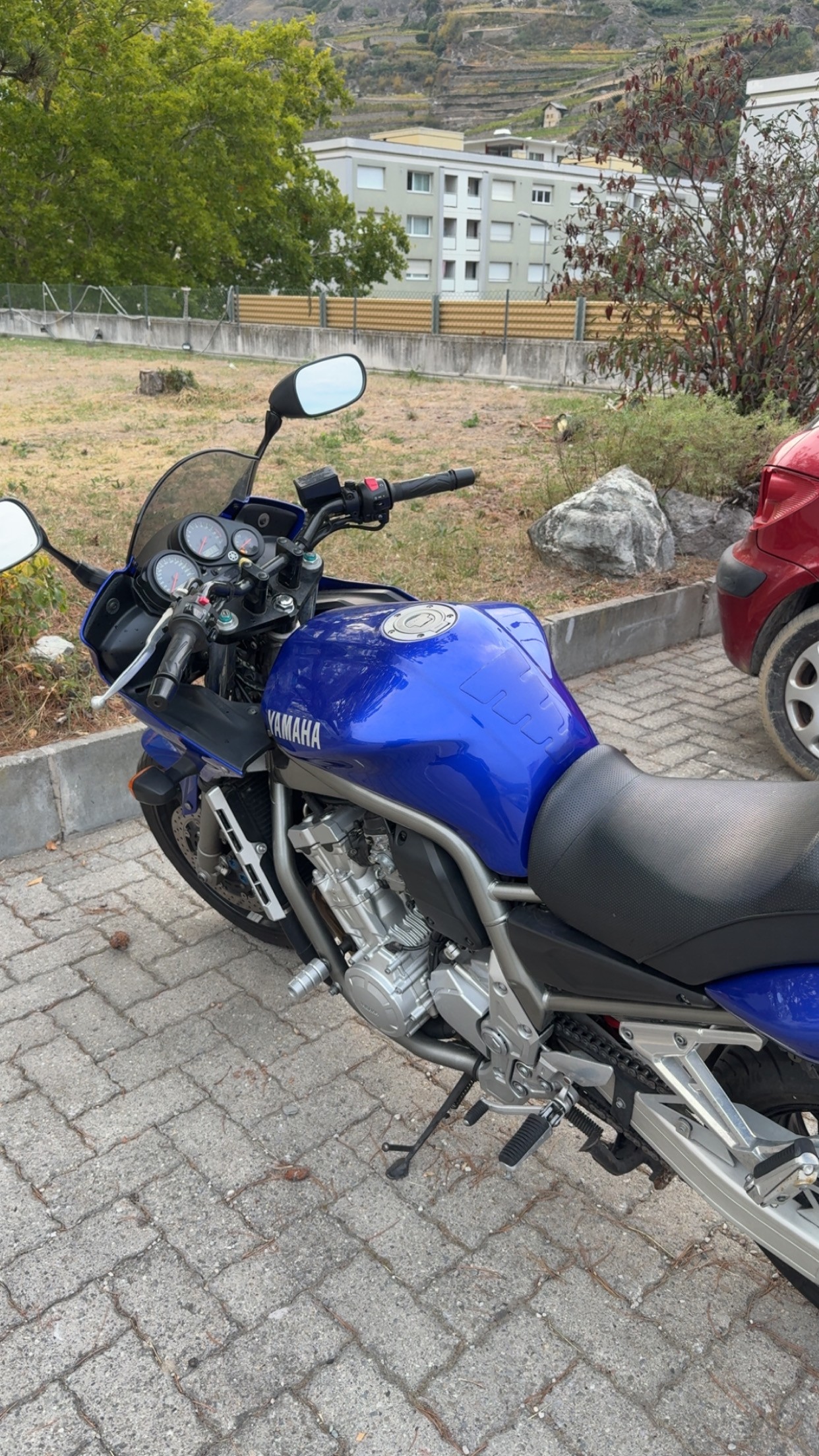 YAMAHA FZS 1000 Fazer-image-1