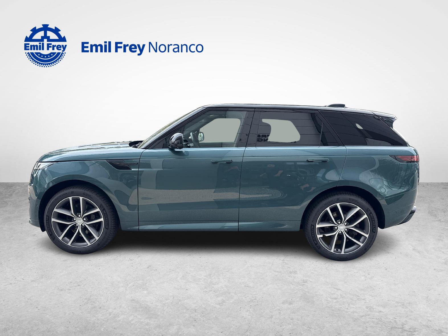 LAND ROVER Range Rover Sport 3.0 TD6 350 First Edition-showroom-element-1