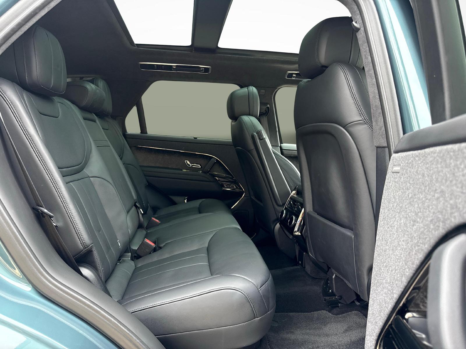 LAND ROVER Range Rover Sport 3.0 TD6 350 First Edition-image-10