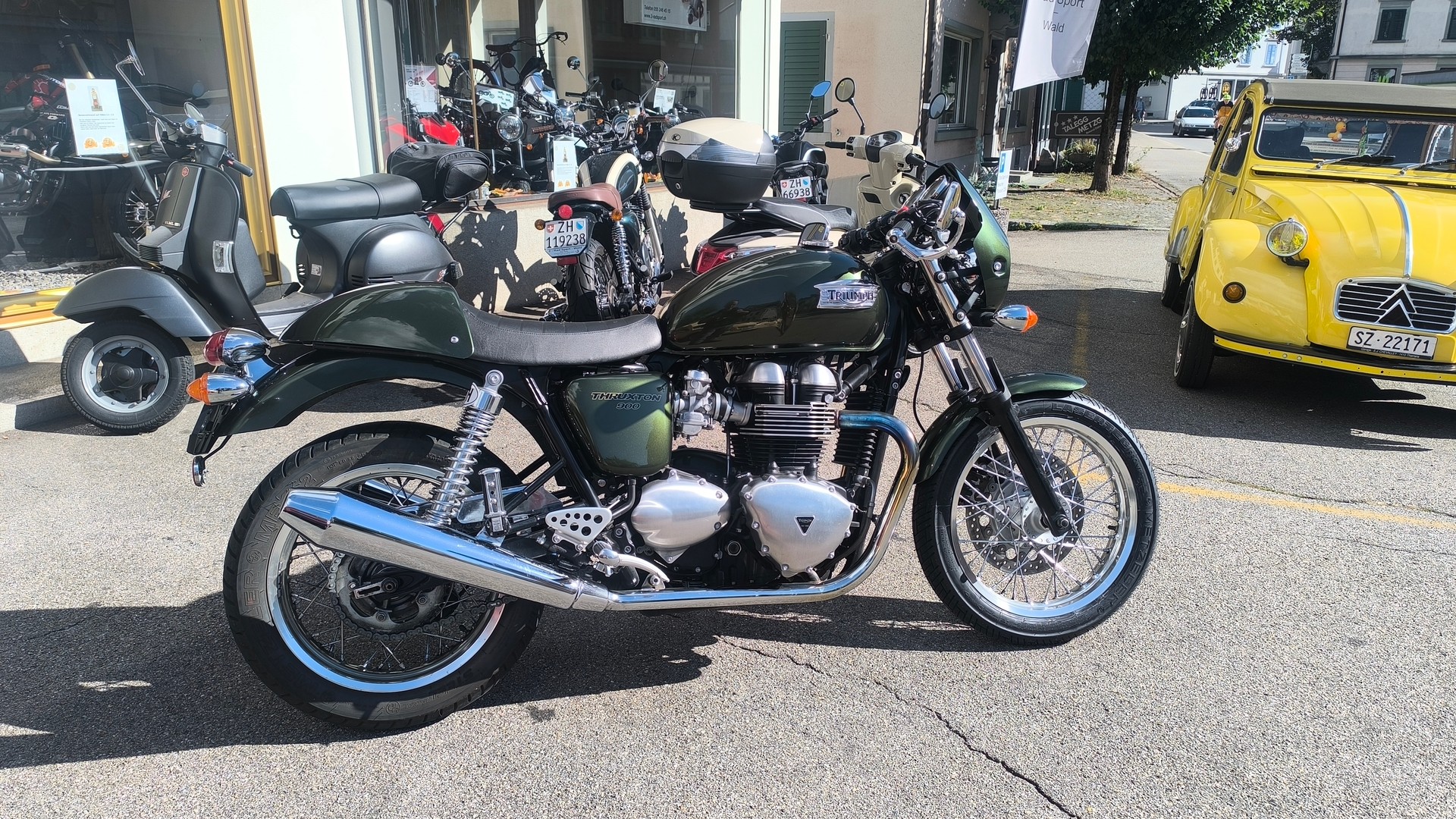 TRIUMPH Thruxton-image-3