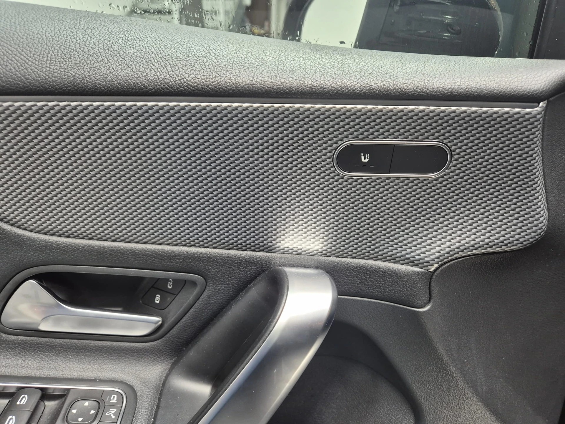 MERCEDES-BENZ A 180 Progressive 7G-DCT - Caméra de recul-image-8
