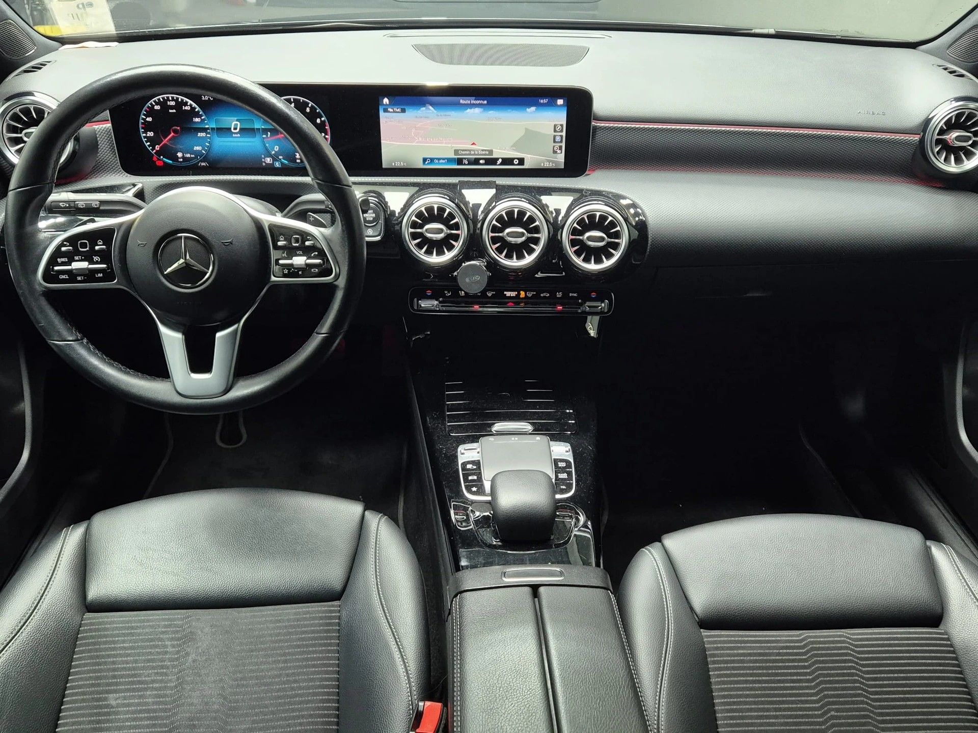 MERCEDES-BENZ A 180 Progressive 7G-DCT - Caméra de recul-image-14